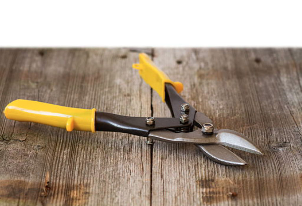 Cutting Metal Roofing with Shears Techniques and Best Practices