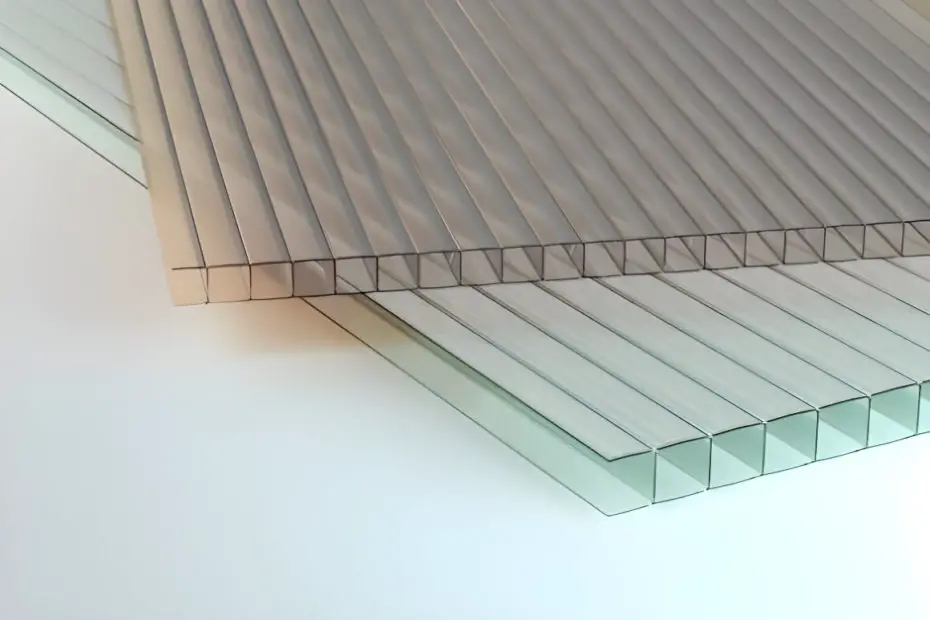how to cut polycarbonate